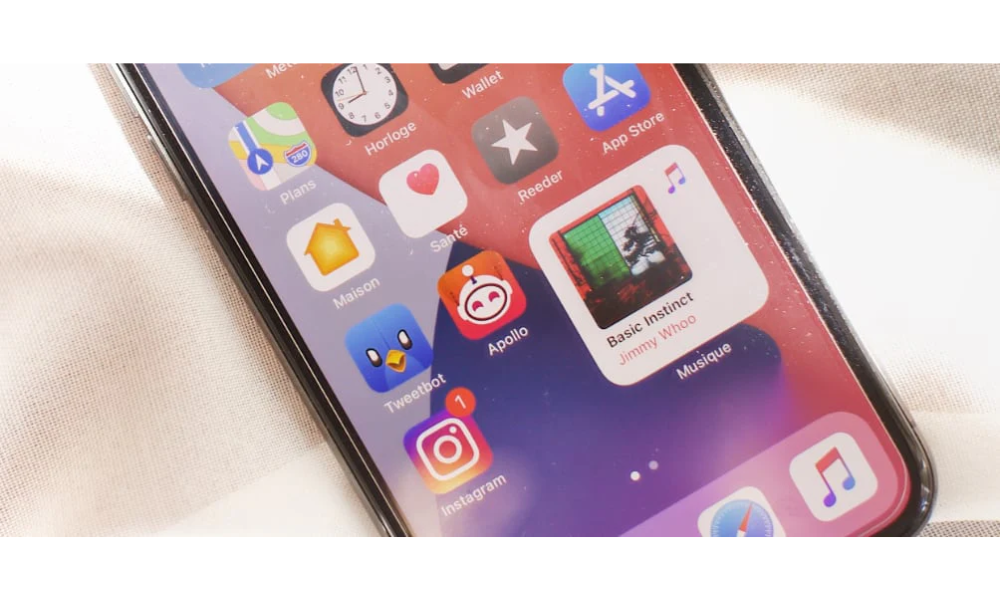 7 Best Ways To Free Up Space on iPhone