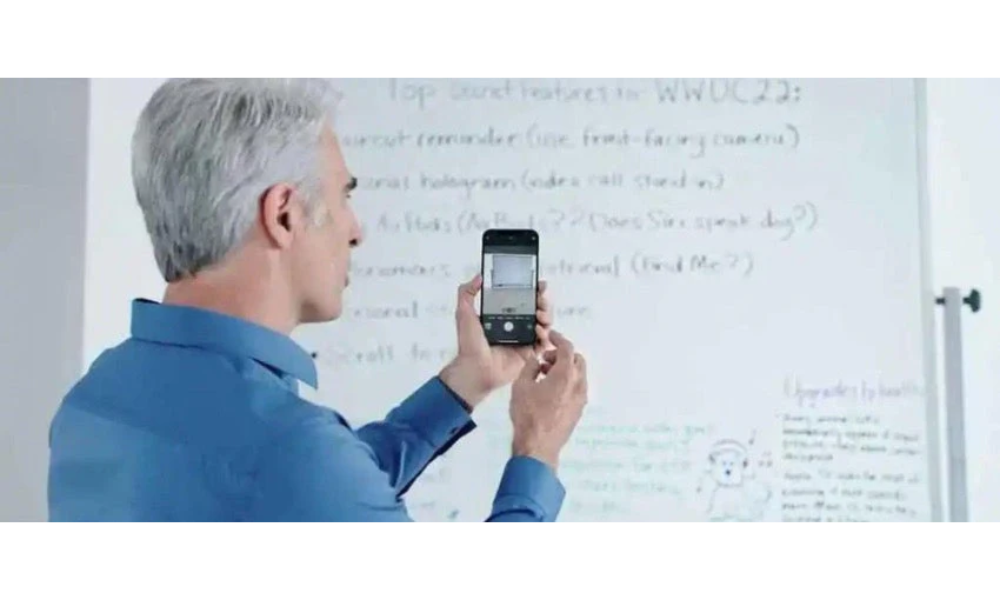 How to Translate Images on iPhone?