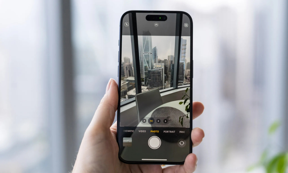 iPhone Camera Blinking? 4 Ways to Fix It!