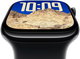 شاشة Apple Watch Series 10 تميل للخلف لتسليط الضوء على مساحة الشاشة الأكبر